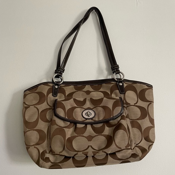 Vintage Coach Bag and Wristlet Set - Picture 2 of 11